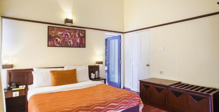 เดอะเซียนา วิลเลจ Hotel Chinnakanal ภายนอก รูปภาพ