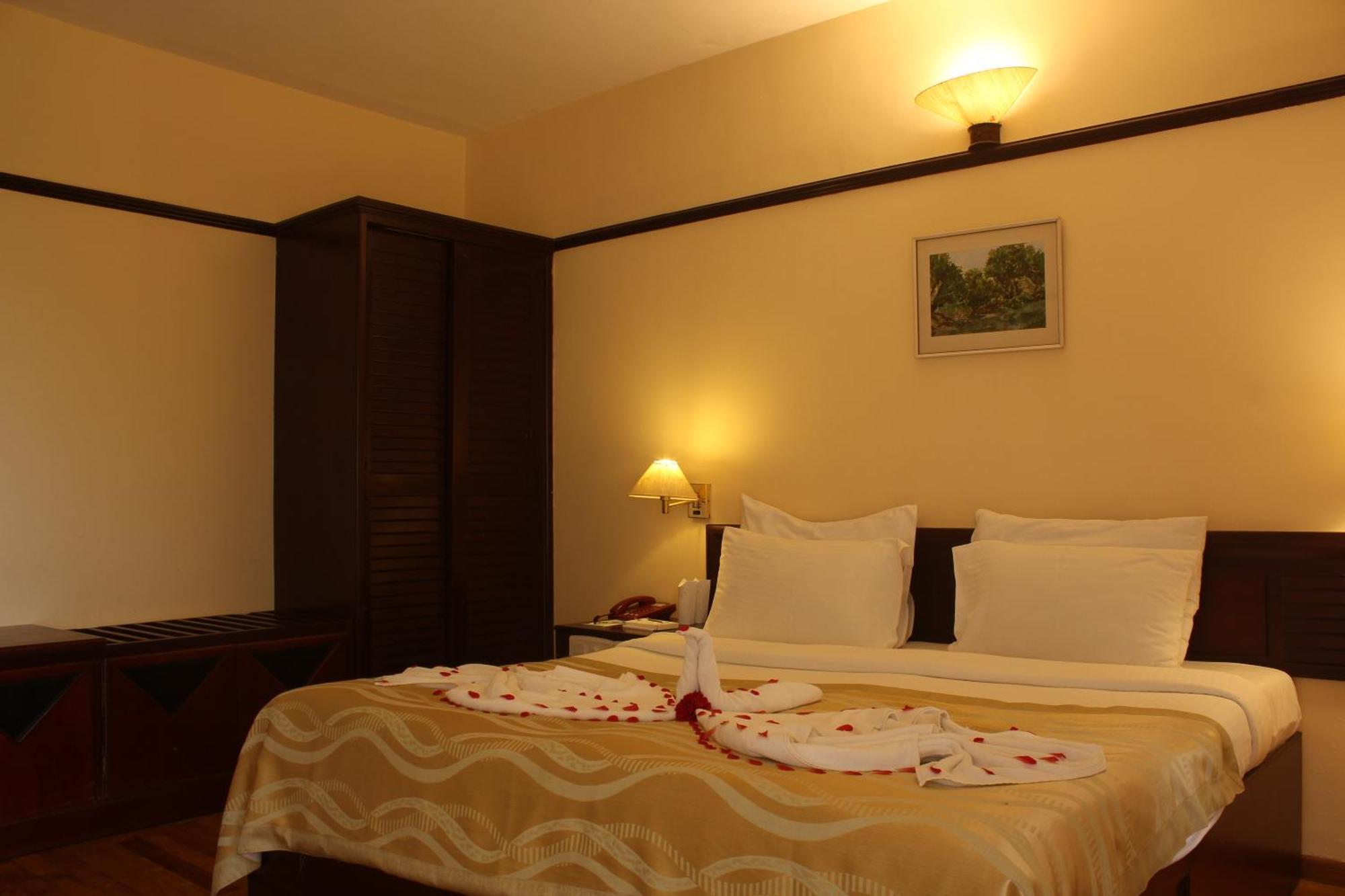 เดอะเซียนา วิลเลจ Hotel Chinnakanal ภายนอก รูปภาพ